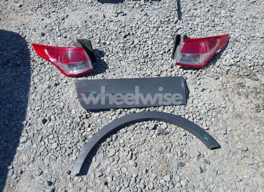 Photo 12 of 2013 Ford Escape SEL (VIN 1FMCU9H99DUC55653)