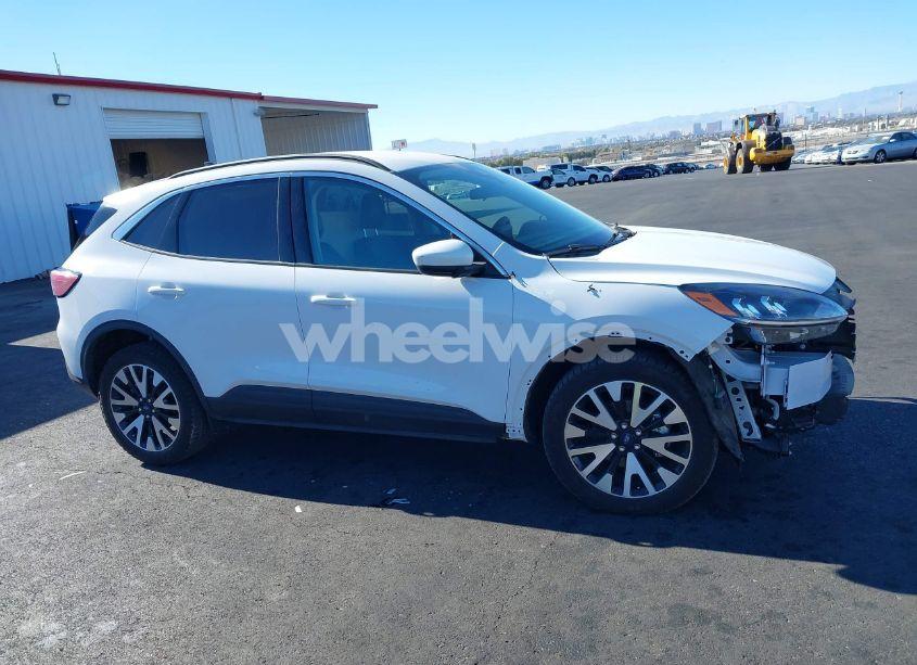 Photo 14 of 2020 Ford Escape SEL (VIN 1FMCU9H99LUC64626)