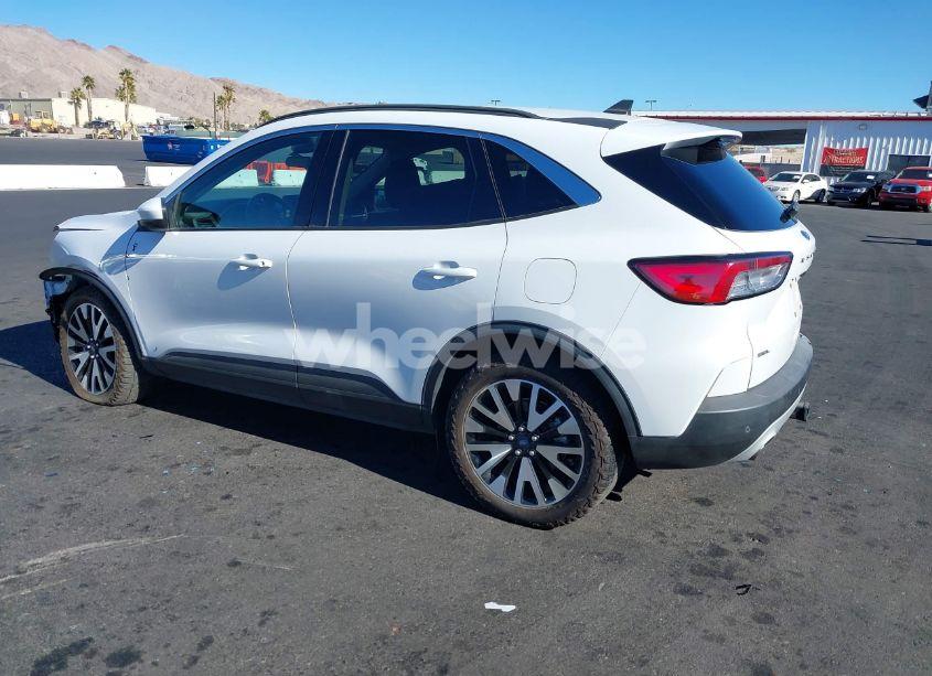 Photo 3 of 2020 Ford Escape SEL (VIN 1FMCU9H99LUC64626)