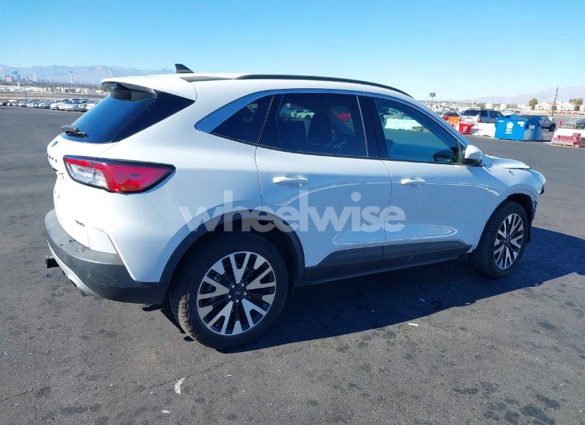 Photo 4 of 2020 Ford Escape SEL (VIN 1FMCU9H99LUC64626)