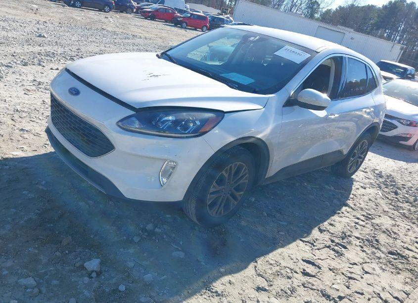 Photo 2 of 2022 Ford Escape SEL (VIN 1FMCU9H99NUA43871)