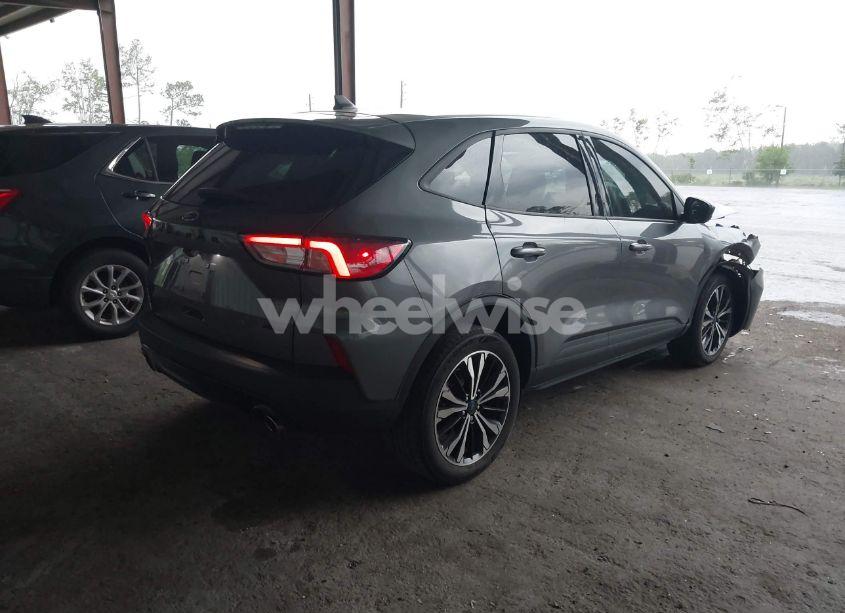 Photo 4 of 2022 Ford Escape SEL (VIN 1FMCU9H99NUB98422)