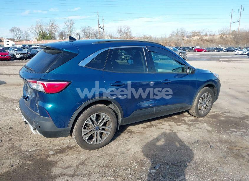 Photo 4 of 2020 Ford Escape SEL (VIN 1FMCU9H9XLUA74723)