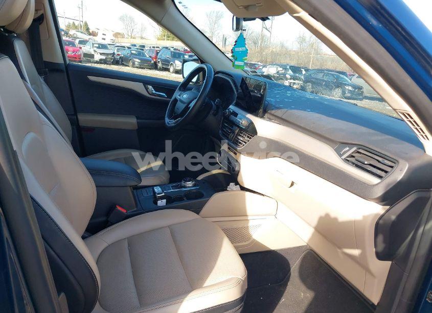 Photo 5 of 2020 Ford Escape SEL (VIN 1FMCU9H9XLUA74723)