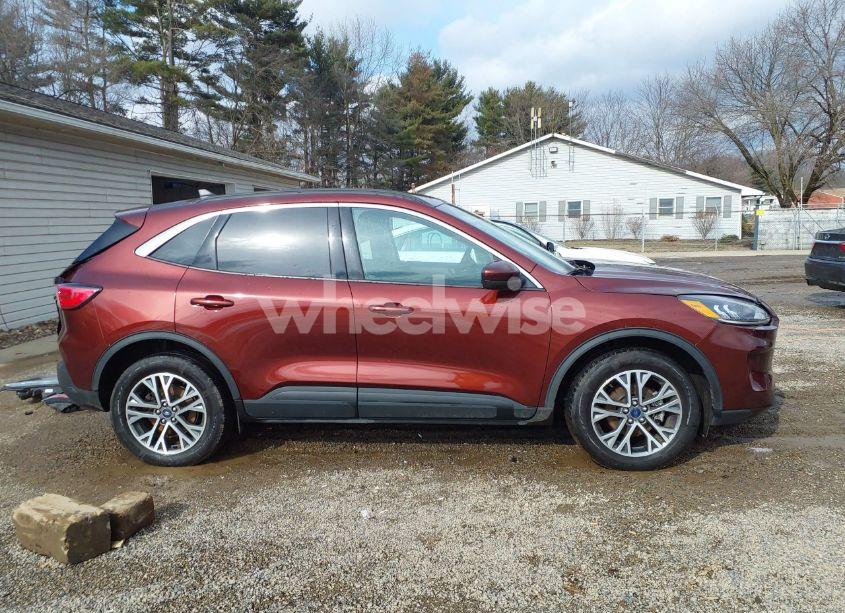 Photo 14 of 2021 Ford Escape SEL (VIN 1FMCU9H9XMUA17388)