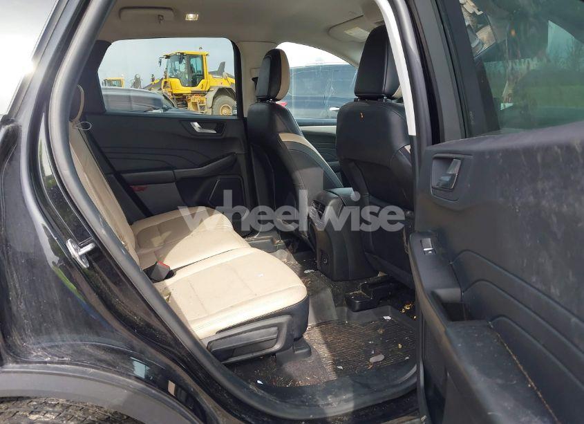 Photo 8 of 2021 Ford Escape SEL (VIN 1FMCU9H9XMUA60225)