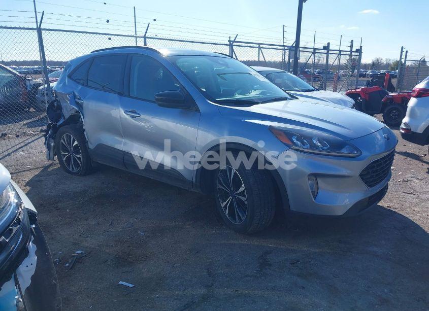 2022 Ford Escape SEL (VIN 1FMCU9H9XNUC02817) main photo