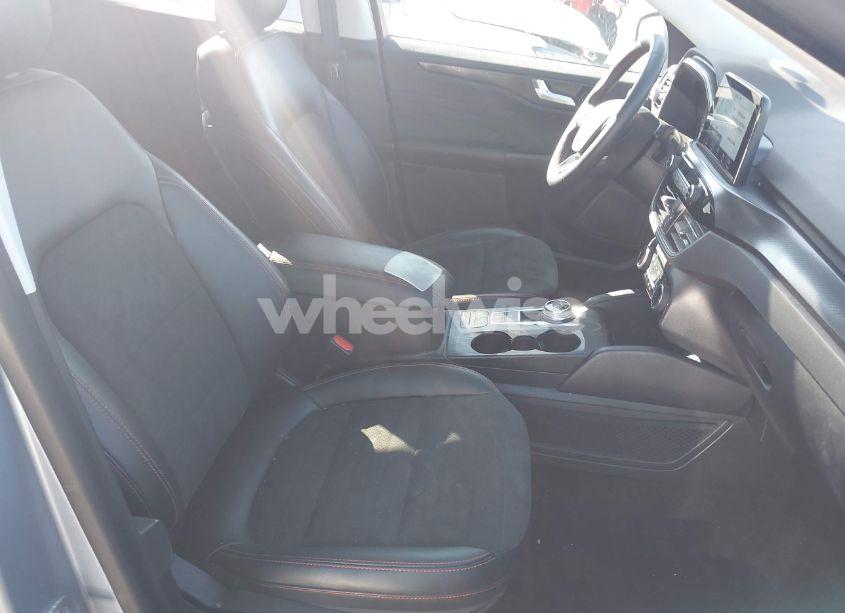 Photo 5 of 2022 Ford Escape SEL (VIN 1FMCU9H9XNUC02817)