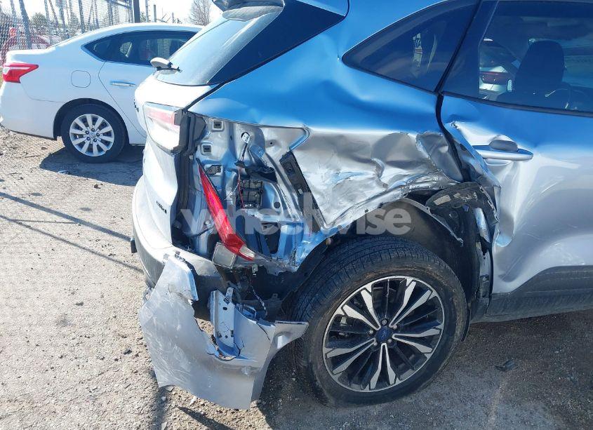 Photo 6 of 2022 Ford Escape SEL (VIN 1FMCU9H9XNUC02817)