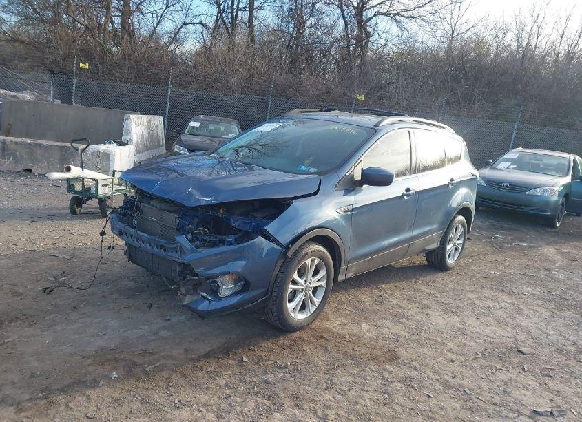 Photo 2 of 2018 Ford Escape SEL (VIN 1FMCU9HD0JUB19346)