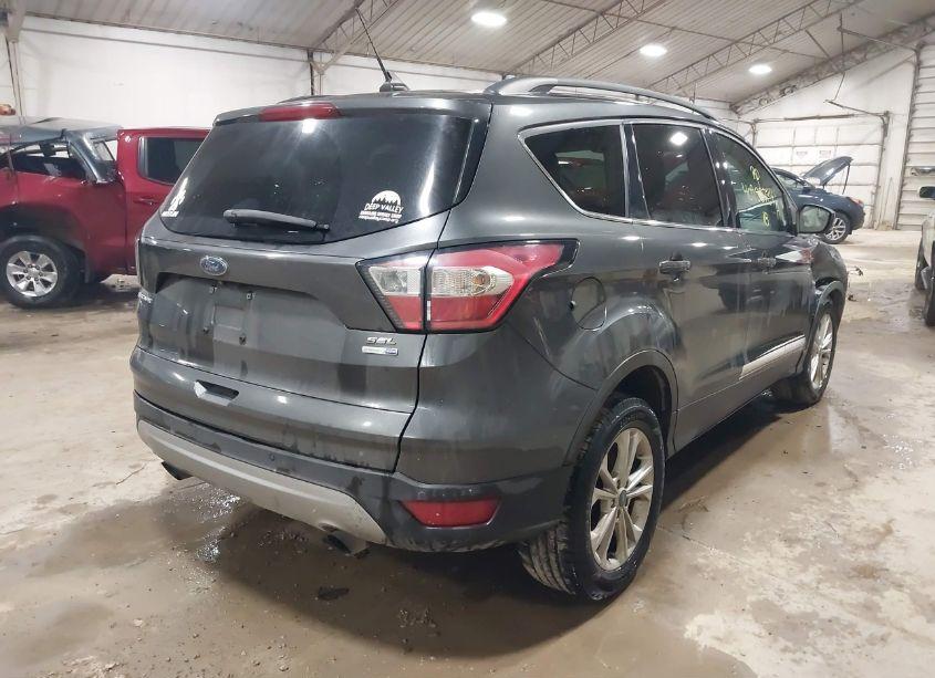Photo 4 of 2018 Ford Escape SEL (VIN 1FMCU9HD0JUC46081)