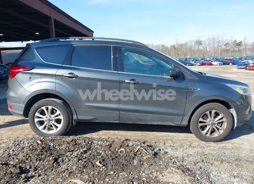 Photo 13 of 2019 Ford Escape SEL (VIN 1FMCU9HD0KUA10449)