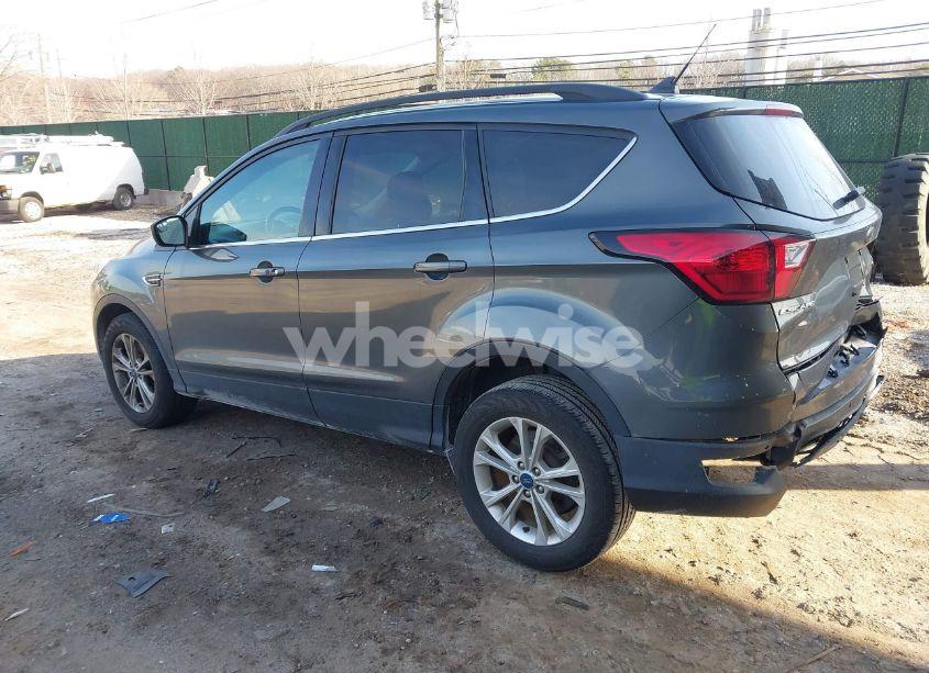 Photo 3 of 2019 Ford Escape SEL (VIN 1FMCU9HD0KUA10449)