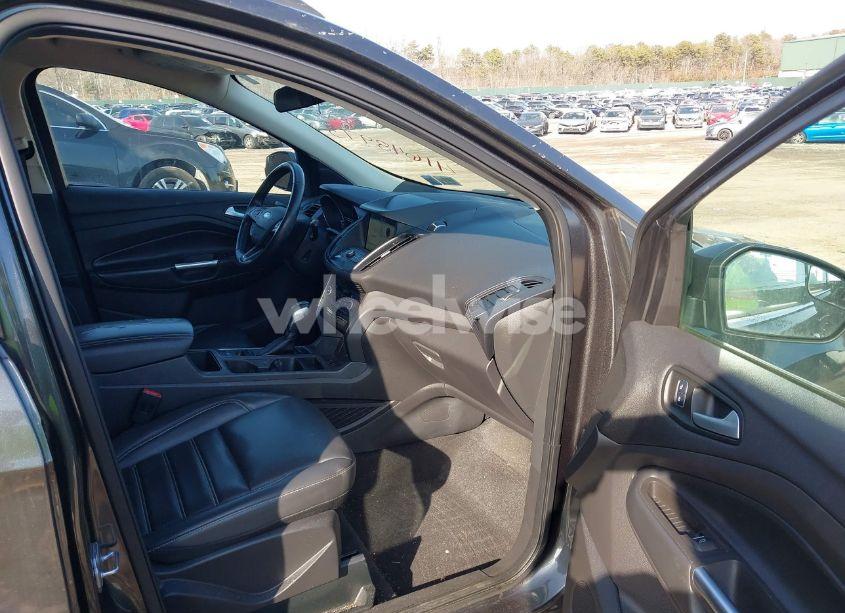 Photo 5 of 2019 Ford Escape SEL (VIN 1FMCU9HD0KUA10449)