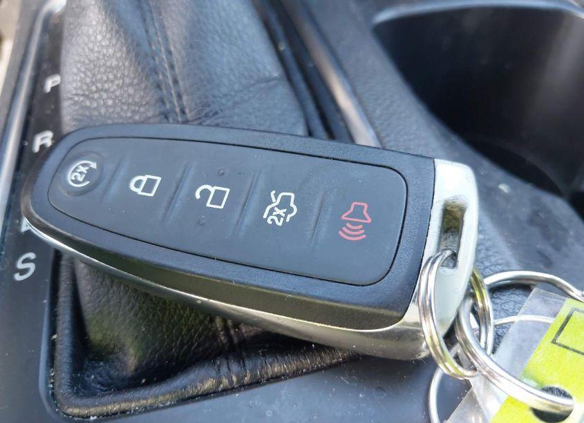 Photo 11 of 2019 Ford Escape SEL (VIN 1FMCU9HD0KUA67430)