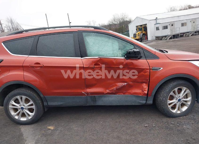 Photo 13 of 2019 Ford Escape SEL (VIN 1FMCU9HD0KUB44071)