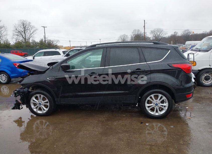 Photo 15 of 2019 Ford Escape SEL (VIN 1FMCU9HD0KUC33350)
