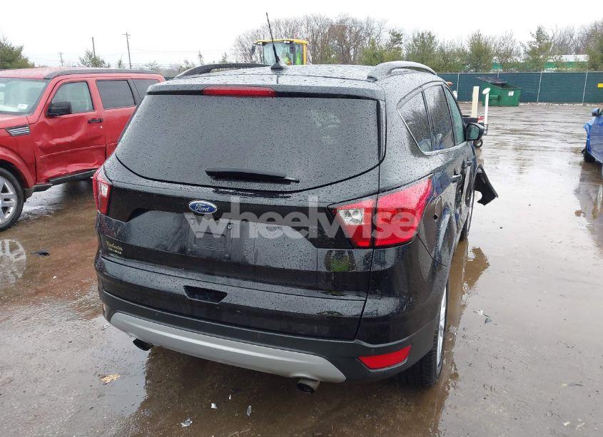 Photo 4 of 2019 Ford Escape SEL (VIN 1FMCU9HD0KUC33350)