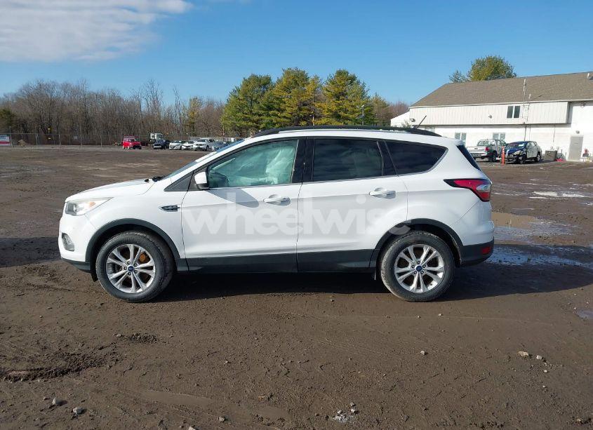 Photo 14 of 2018 Ford Escape SEL (VIN 1FMCU9HD1JUA26822)