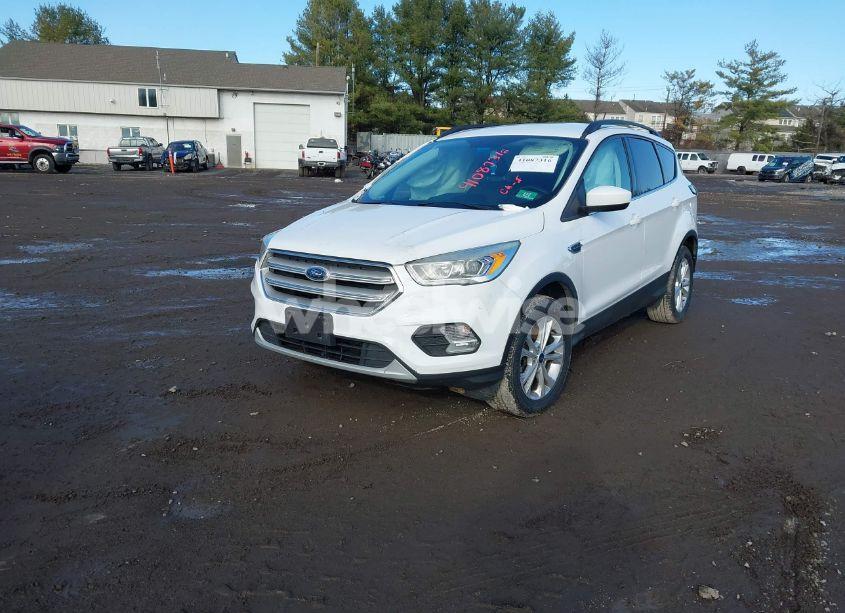 Photo 2 of 2018 Ford Escape SEL (VIN 1FMCU9HD1JUA26822)