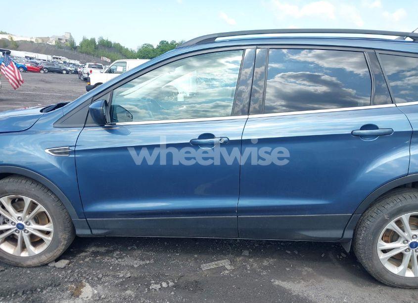 Photo 14 of 2018 Ford Escape SEL (VIN 1FMCU9HD1JUA98636)