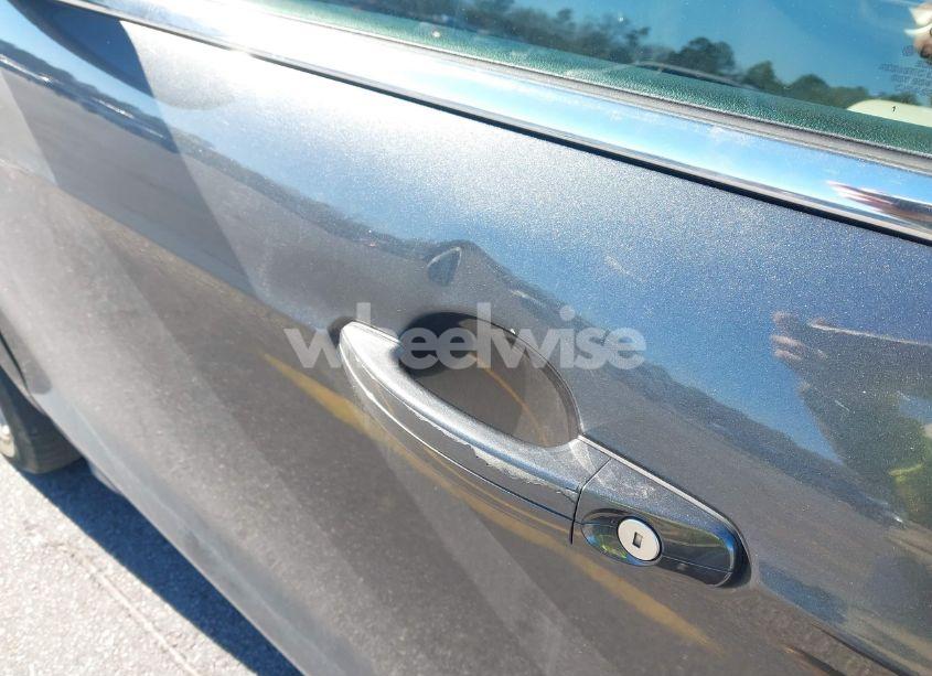 Photo 18 of 2018 Ford Escape SEL (VIN 1FMCU9HD1JUB30436)