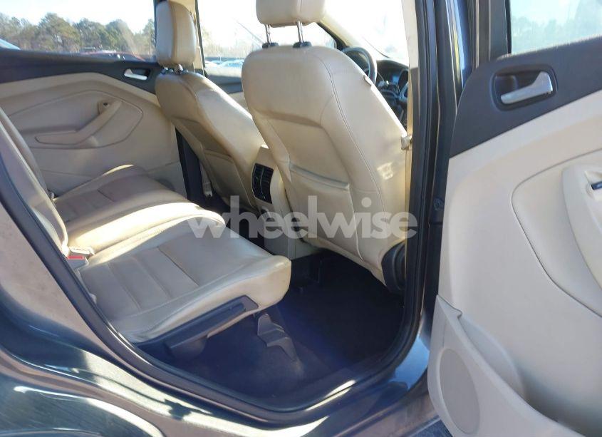 Photo 8 of 2018 Ford Escape SEL (VIN 1FMCU9HD1JUB30436)