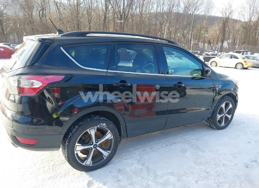 Photo 13 of 2018 Ford Escape SEL (VIN 1FMCU9HD1JUB37385)