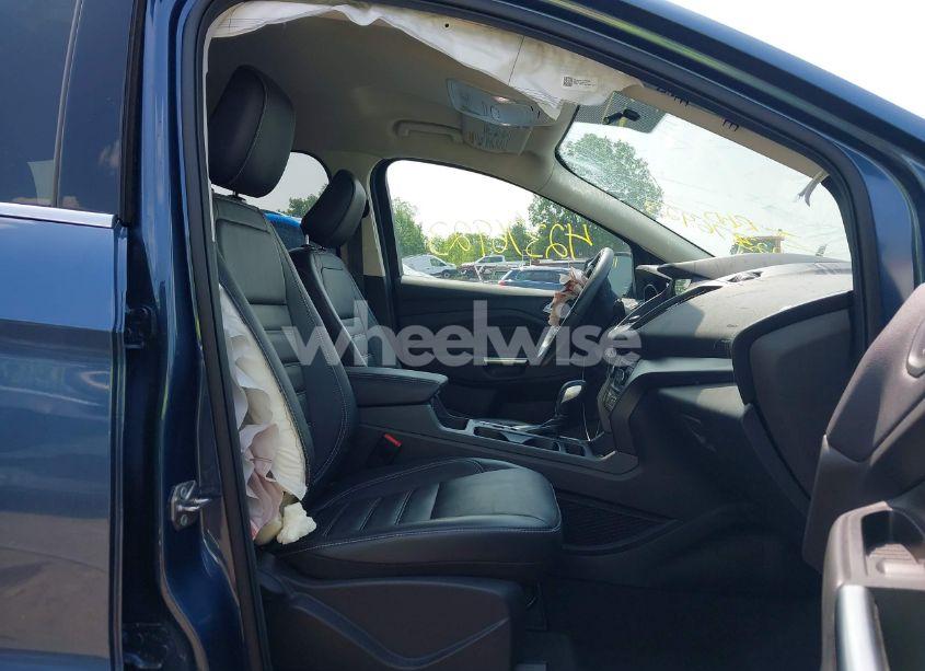 Photo 5 of 2018 Ford Escape SEL (VIN 1FMCU9HD1JUC02400)