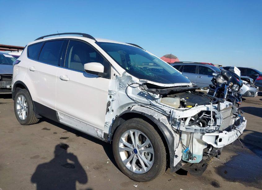 2018 Ford Escape SEL (VIN 1FMCU9HD1JUC40239) main photo