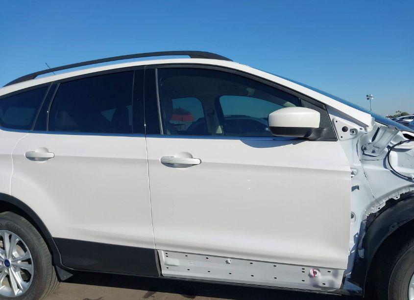 Photo 14 of 2018 Ford Escape SEL (VIN 1FMCU9HD1JUC40239)