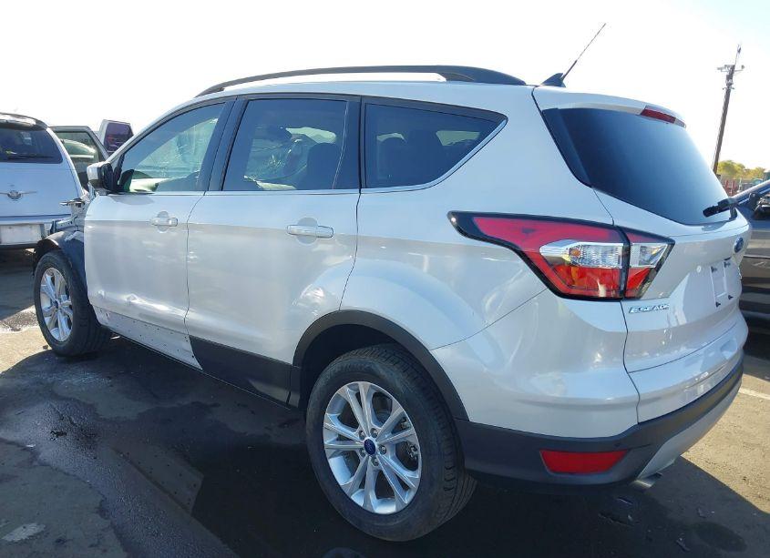 Photo 3 of 2018 Ford Escape SEL (VIN 1FMCU9HD1JUC40239)