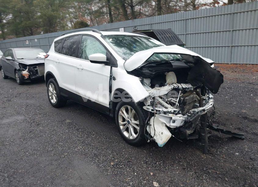 2018 Ford Escape SEL (VIN 1FMCU9HD1JUC99193) main photo