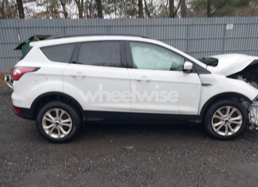 Photo 13 of 2018 Ford Escape SEL (VIN 1FMCU9HD1JUC99193)