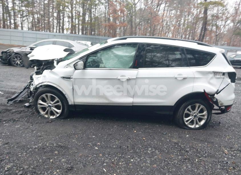 Photo 14 of 2018 Ford Escape SEL (VIN 1FMCU9HD1JUC99193)