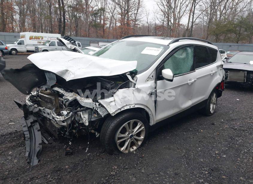 Photo 2 of 2018 Ford Escape SEL (VIN 1FMCU9HD1JUC99193)