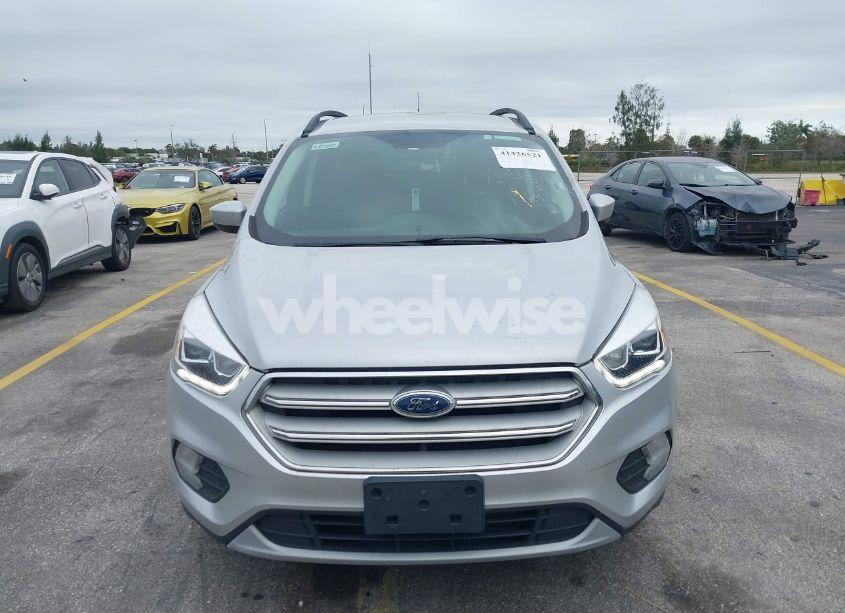 Photo 12 of 2019 Ford Escape SEL (VIN 1FMCU9HD1KUA00299)