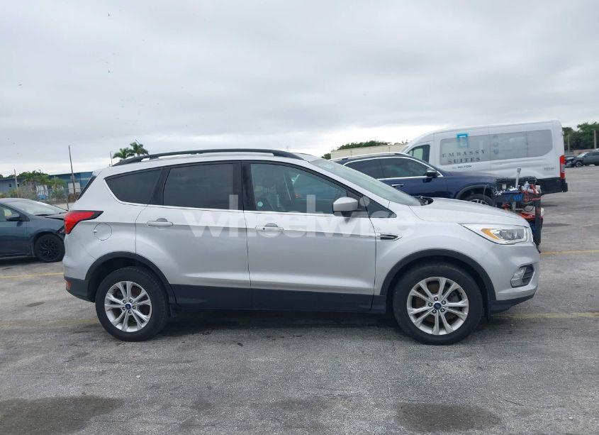 Photo 13 of 2019 Ford Escape SEL (VIN 1FMCU9HD1KUA00299)