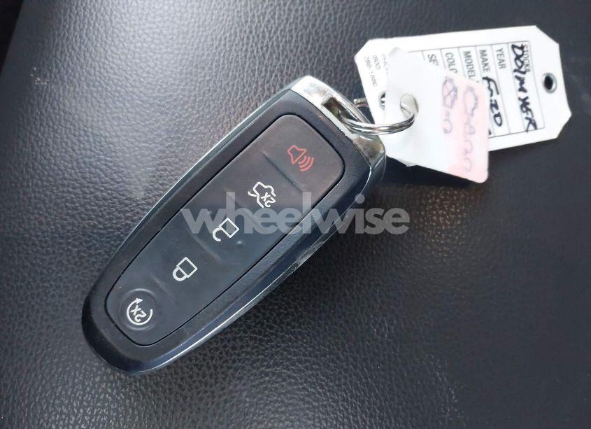 Photo 11 of 2019 Ford Escape SEL (VIN 1FMCU9HD1KUA52273)