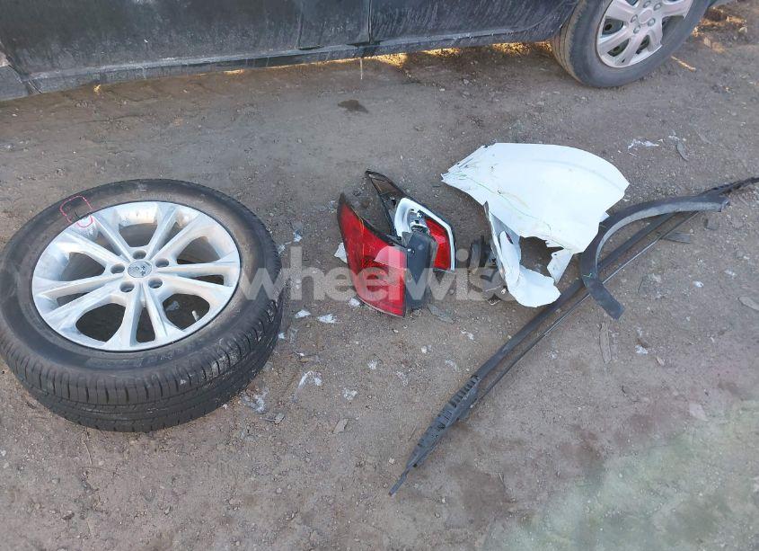 Photo 12 of 2019 Ford Escape SEL (VIN 1FMCU9HD1KUA52273)