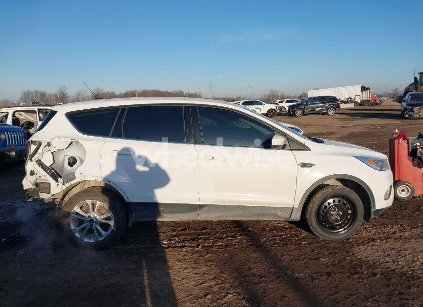 Photo 14 of 2019 Ford Escape SEL (VIN 1FMCU9HD1KUA52273)
