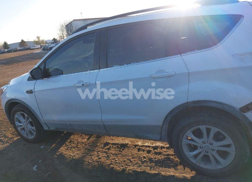 Photo 15 of 2019 Ford Escape SEL (VIN 1FMCU9HD1KUA52273)