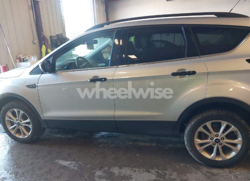 Photo 15 of 2019 Ford Escape SEL (VIN 1FMCU9HD1KUA52418)