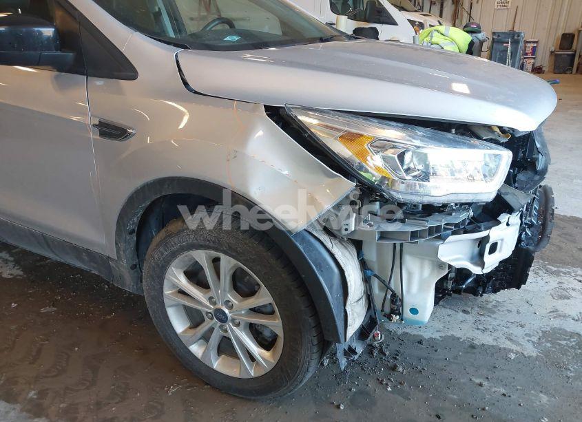 Photo 18 of 2019 Ford Escape SEL (VIN 1FMCU9HD1KUA52418)