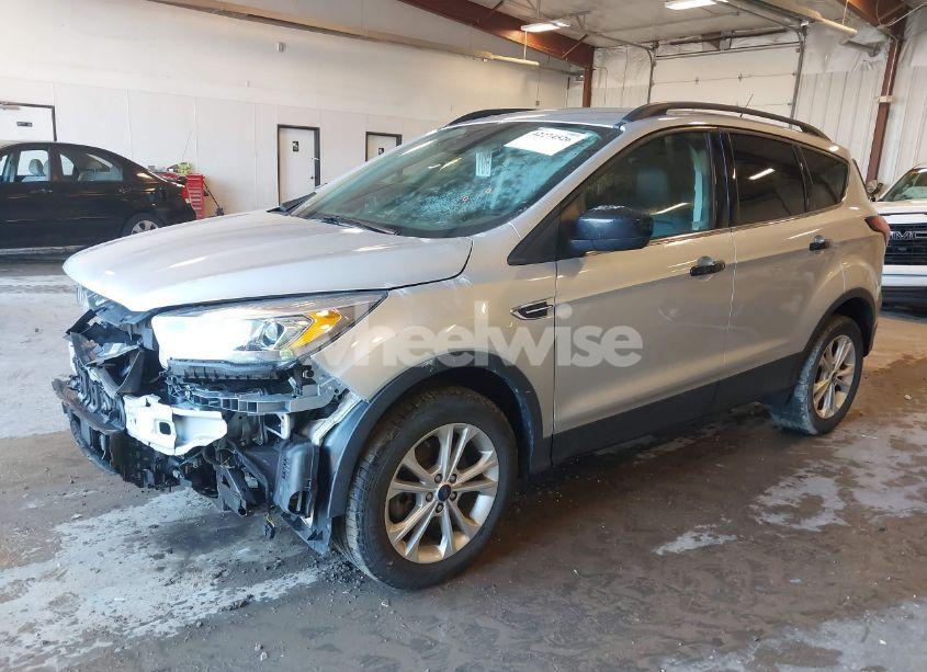 Photo 2 of 2019 Ford Escape SEL (VIN 1FMCU9HD1KUA52418)
