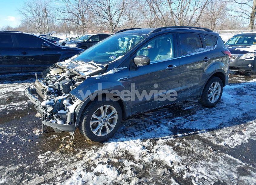 Photo 2 of 2019 Ford Escape SEL (VIN 1FMCU9HD1KUA73074)
