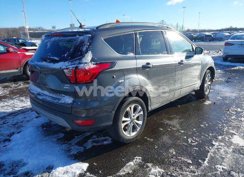 Photo 4 of 2019 Ford Escape SEL (VIN 1FMCU9HD1KUA73074)