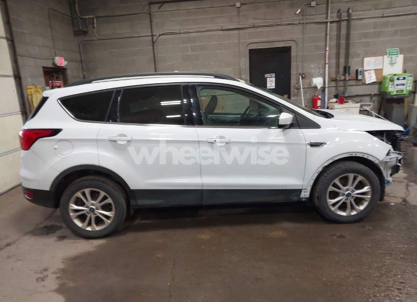 Photo 14 of 2019 Ford Escape SEL (VIN 1FMCU9HD1KUA93518)