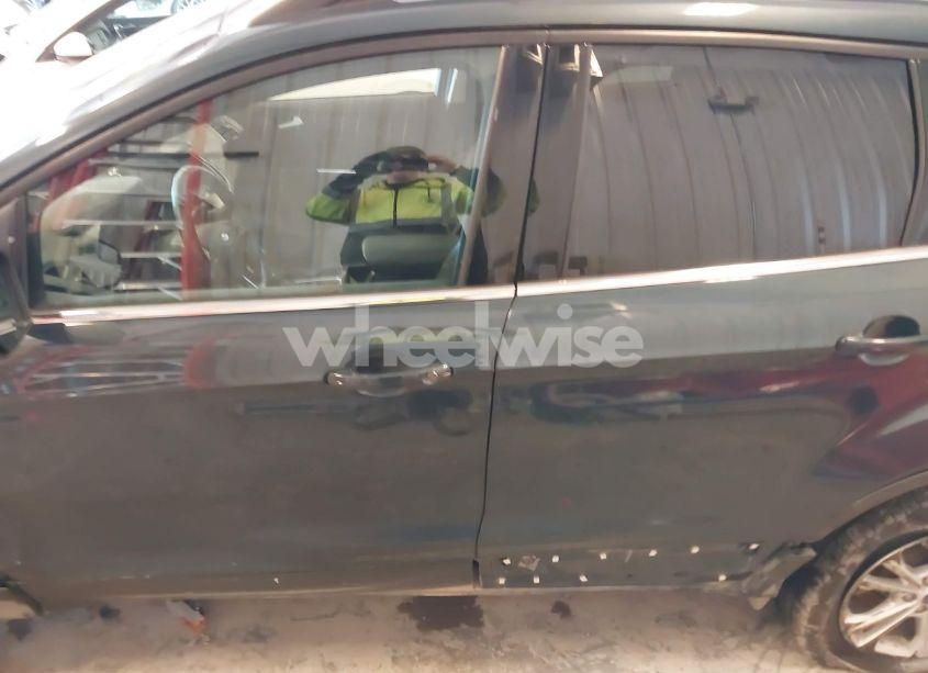 Photo 14 of 2019 Ford Escape SEL (VIN 1FMCU9HD1KUB25836)