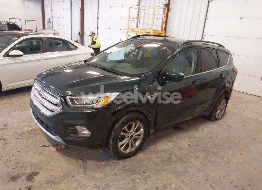 Photo 2 of 2019 Ford Escape SEL (VIN 1FMCU9HD1KUB25836)